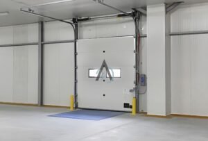 Insulated Industrial Sectional Door for warehouse external openings