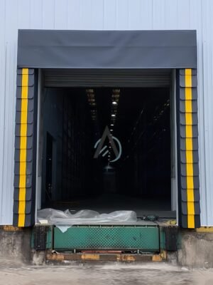 Sponge Dock Shelter providing compression seal for refrigerated trucks